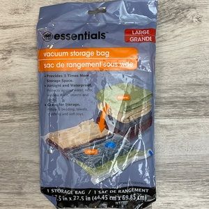 NWT Essentials Large Vacuum Storage Bag - Free Added to Any Bundle of 2 or More!